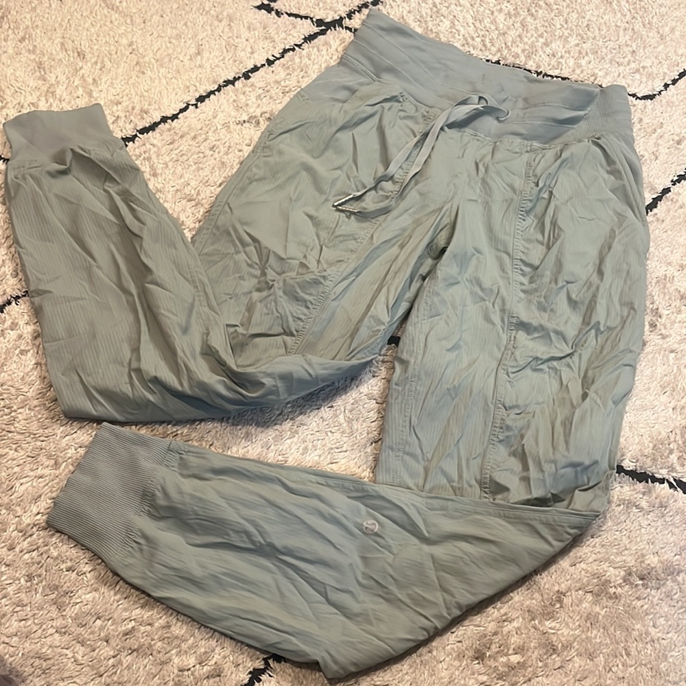 - lululemon Dance Studio Mid-Rise Jogger
Full Length 4 - Picture 4 of 7